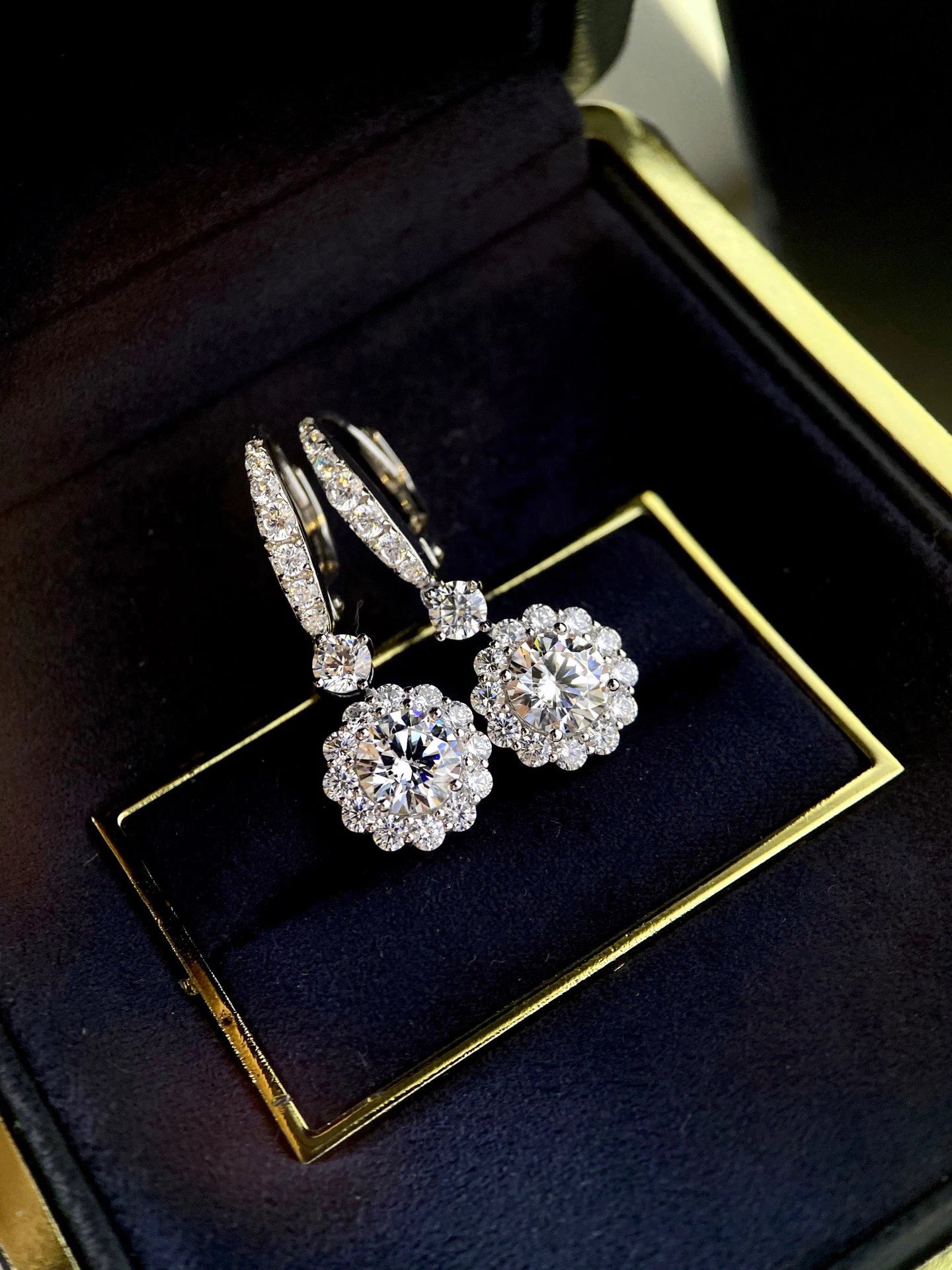 Graff New Round Diamond Earrings  